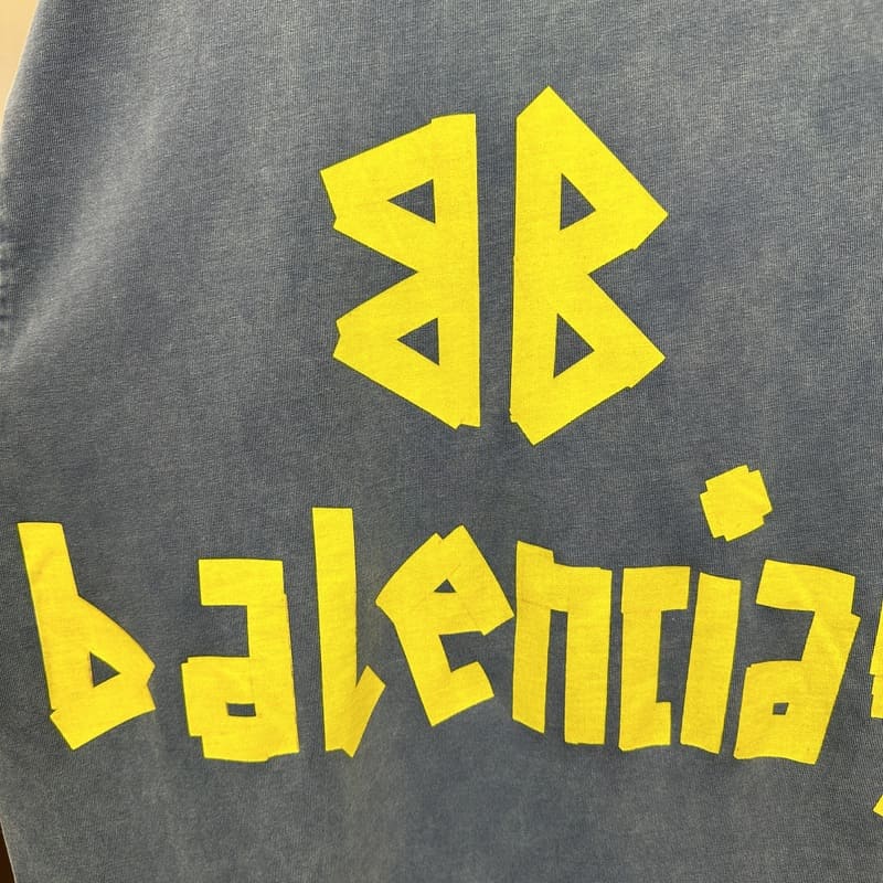 Camiseta Balenciaga Tape Type Azul - HYPER LIST