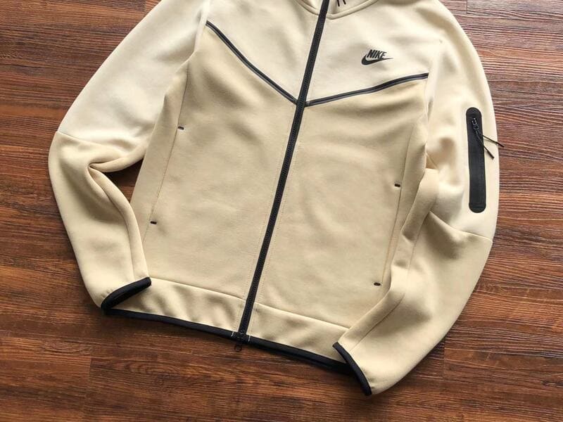 Conjunto Nike Tech Fleece Creme - HYPER LIST