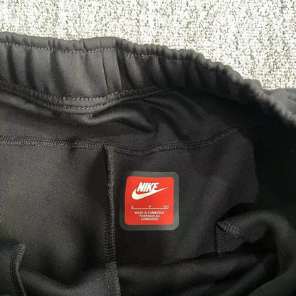 Calça Tech Fleece Nike x Syna - HYPER LIST