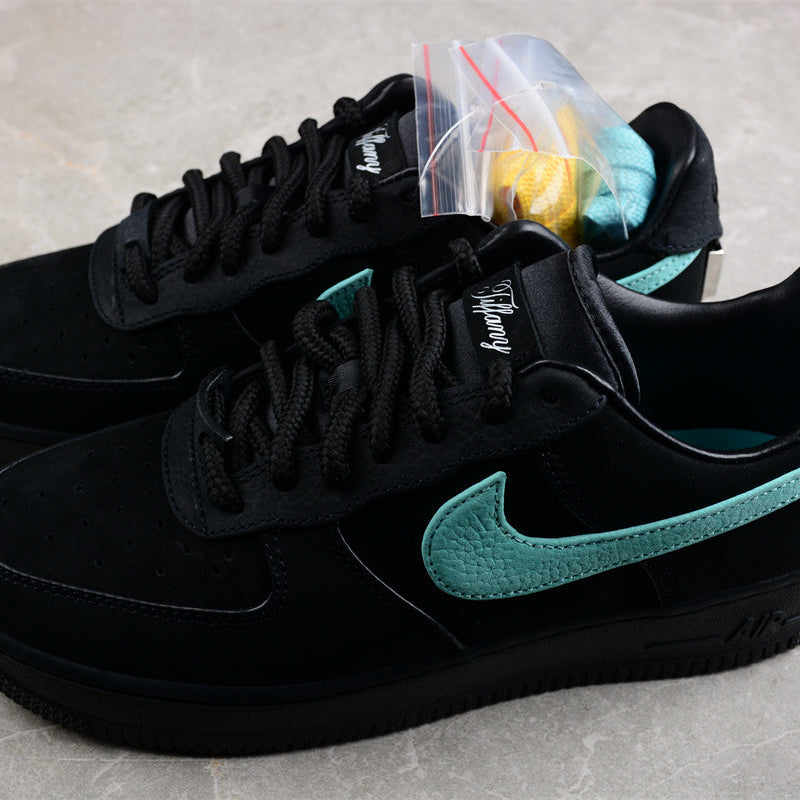 Nike Air Force X Tiffany