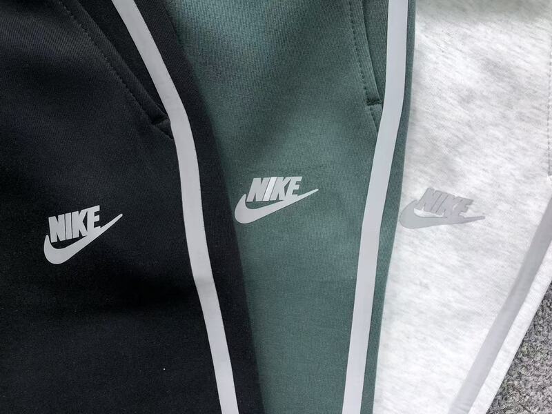 Conjunto Nike Tech Fleece Preto (Reflective) - HYPER LIST