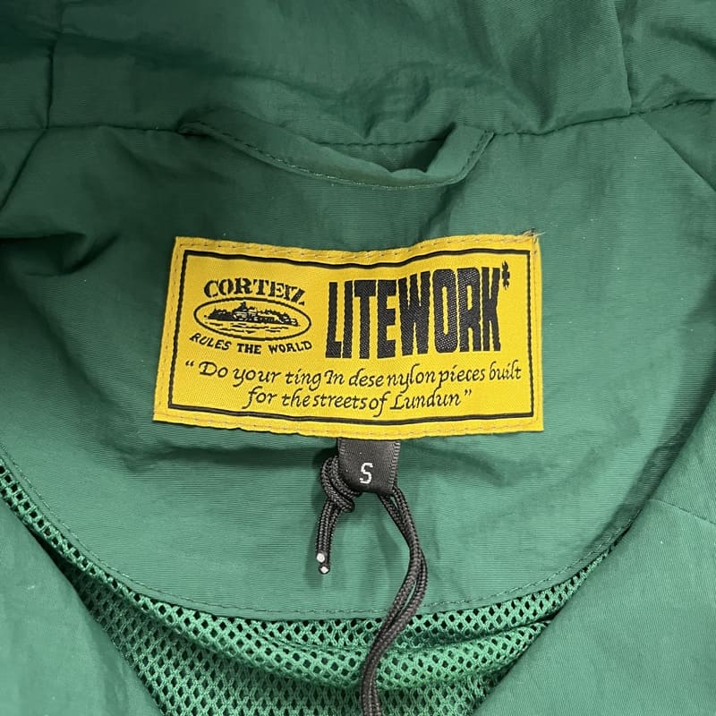 Jaqueta Corta Vento Corteiz green white - HYPER LIST