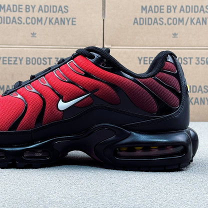 Nike TN PLUS Red