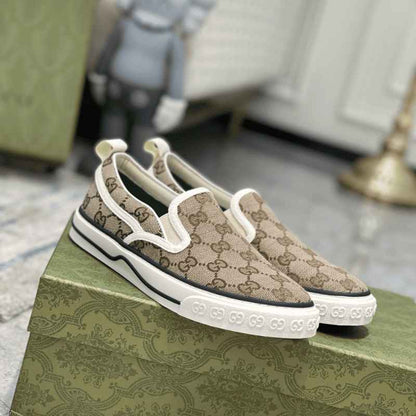 Gucci Slip On XL Supreme Monogram - HYPER LIST