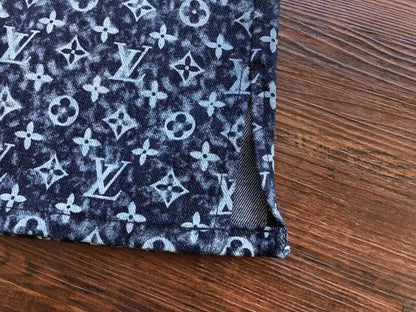 Calça Louis Vuitton Monogram Denim - HYPER LIST