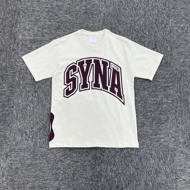 Camiseta Syna World College - HYPER LIST