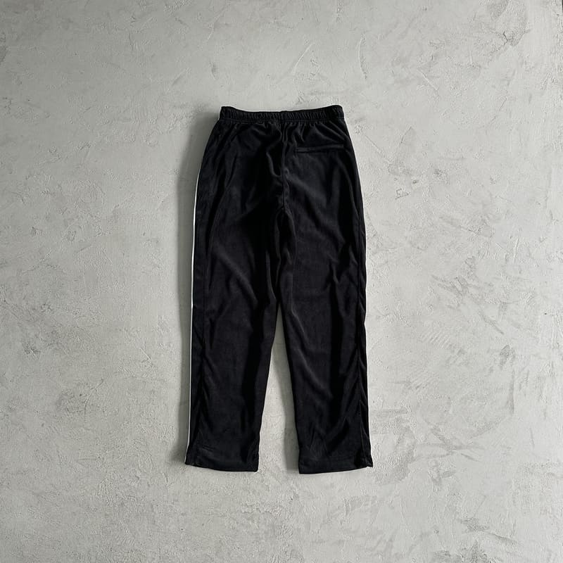 Conjunto Corteiz Veludo Preto - HYPER LIST