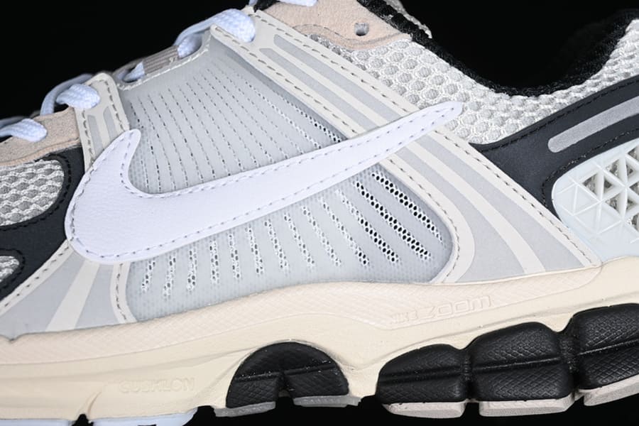 Nike Zoom Vomero 5 Supersonic - HYPER LIST
