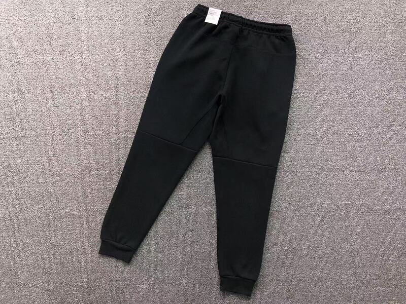 Conjunto Nike Tech Fleece Preto (Reflective) - HYPER LIST