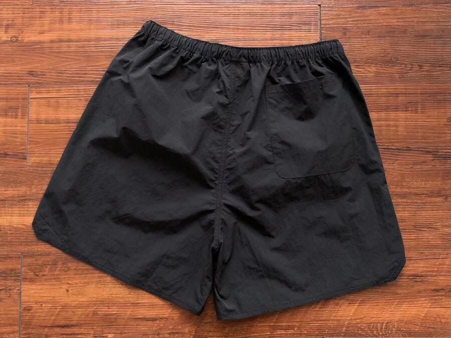 Shorts Fear of God Essentials Refletivo - HYPER LIST