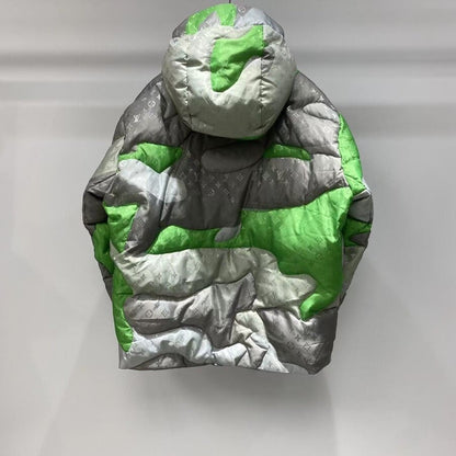 Jaqueta Louis Vuitton Patchworked Portrait Puffer - HYPER LIST