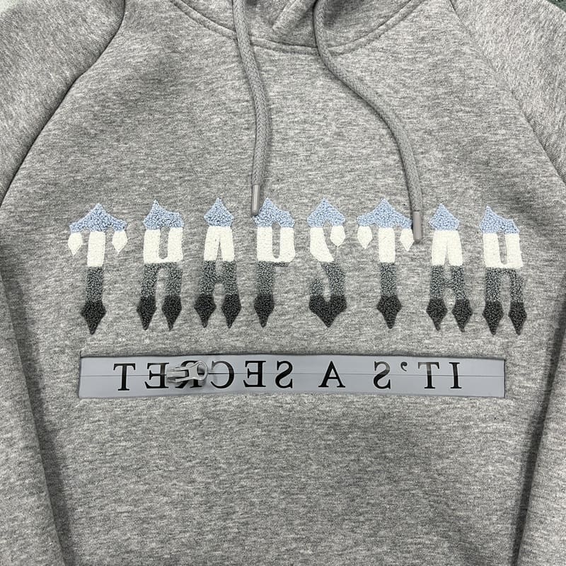 Conjunto Trapstar Chenille Decoded 2.0 Hoodie Grey/Ice Blue - HYPER LIST