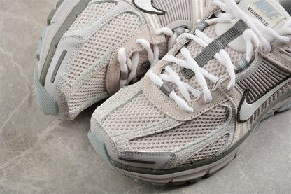 Nike Zoom Vomero 5 Light Orewood Brown - HYPER LIST