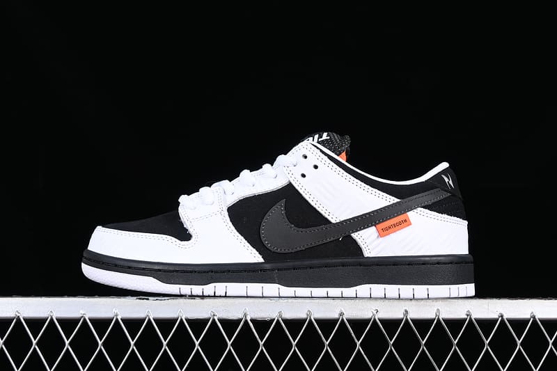Nike SB x TIGHTBOOTH Dunk Low Pro Black and White - HYPER LIST