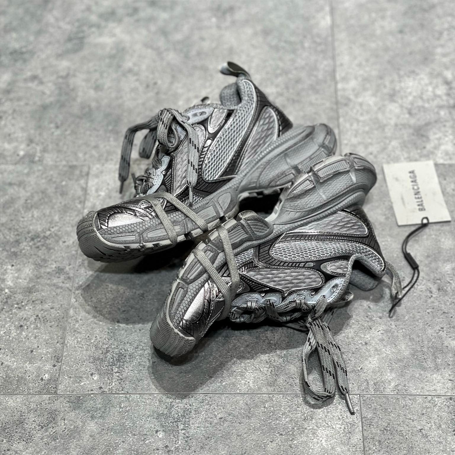 Balenciaga 3XL Gray - HYPER LIST