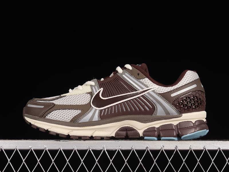 Nike Zoom Vomero 5 Earth Fossil - HYPER LIST