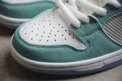 April Skateboards x Nike SB Dunk Low Turbo Green - HYPER LIST