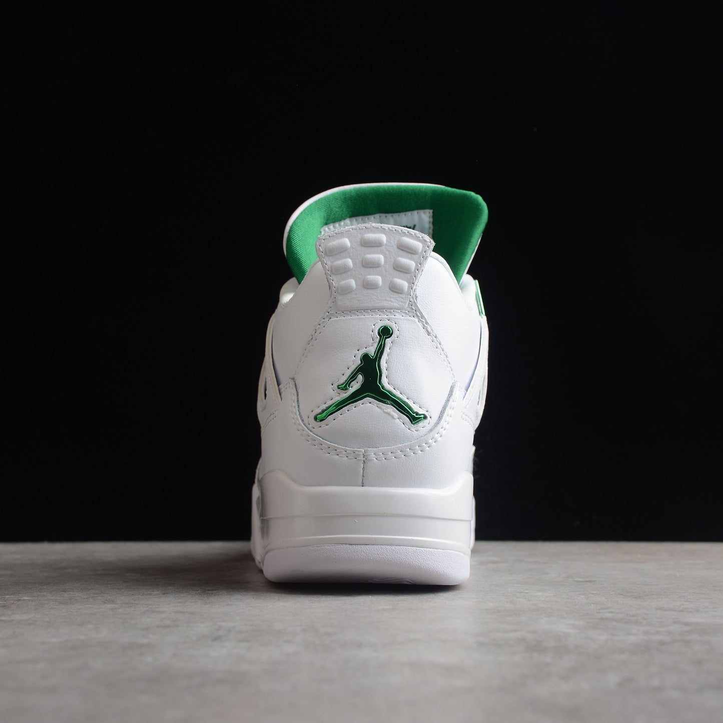 Air Jordan 4 Pine Green