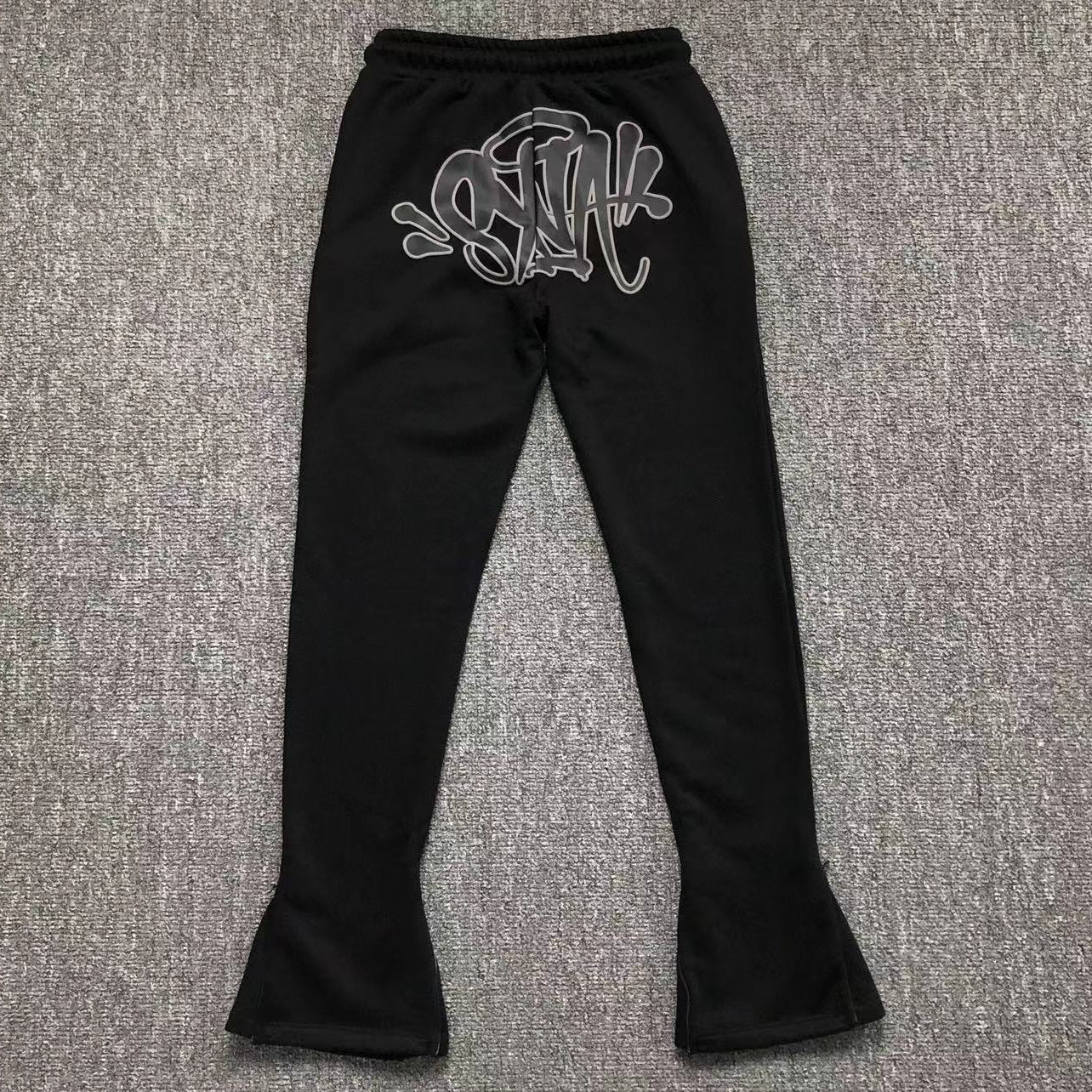 Syna World Black Tracksuit - HYPER LIST