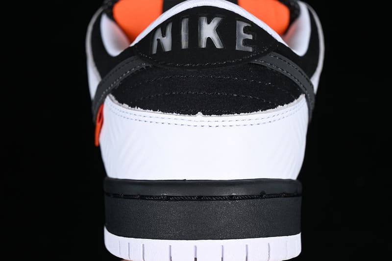 Nike SB x TIGHTBOOTH Dunk Low Pro Black and White - HYPER LIST