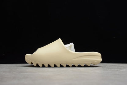 Adidas Yeezy Slide Bone - HYPER LIST
