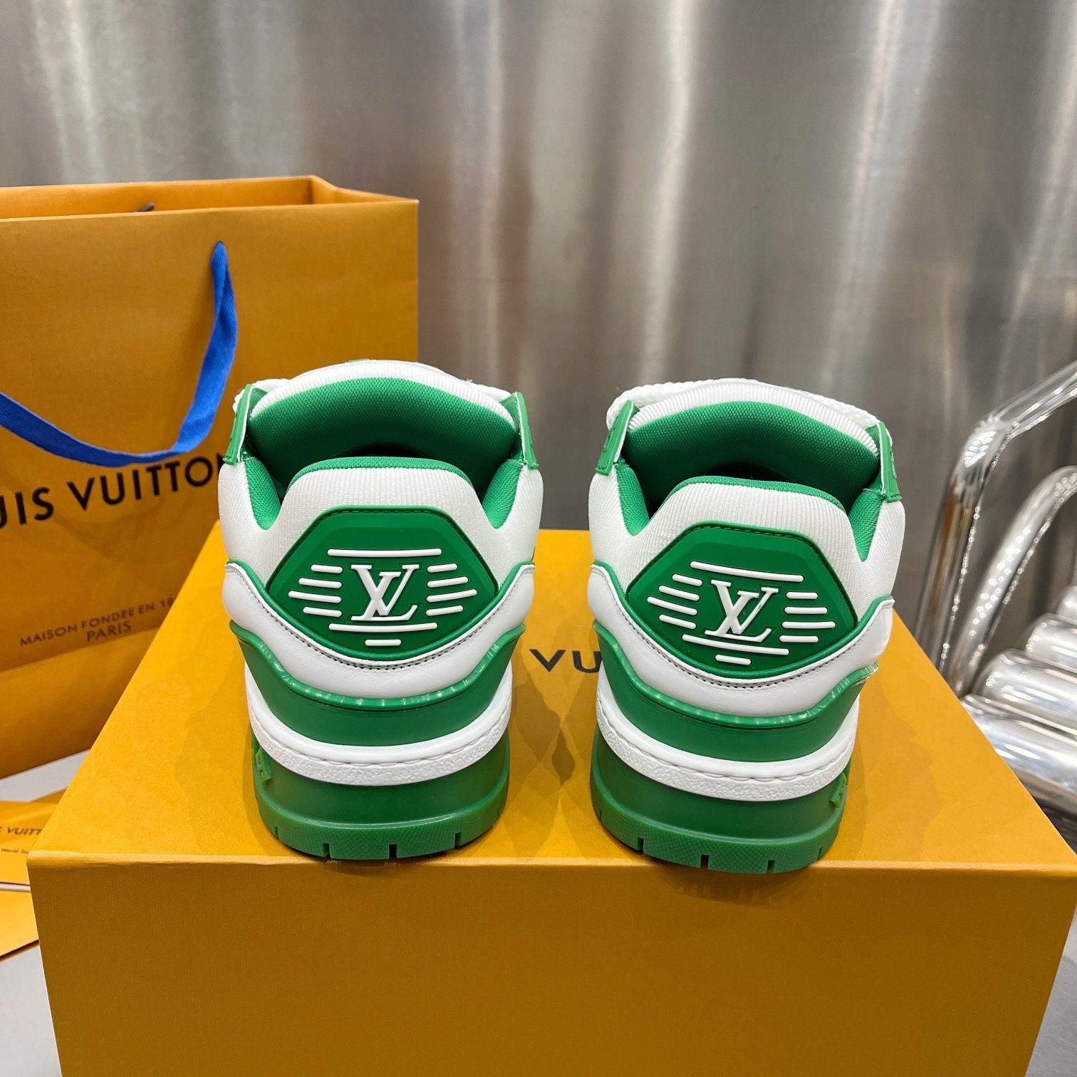 Louis Vuitton Trainner Green - HYPER LIST
