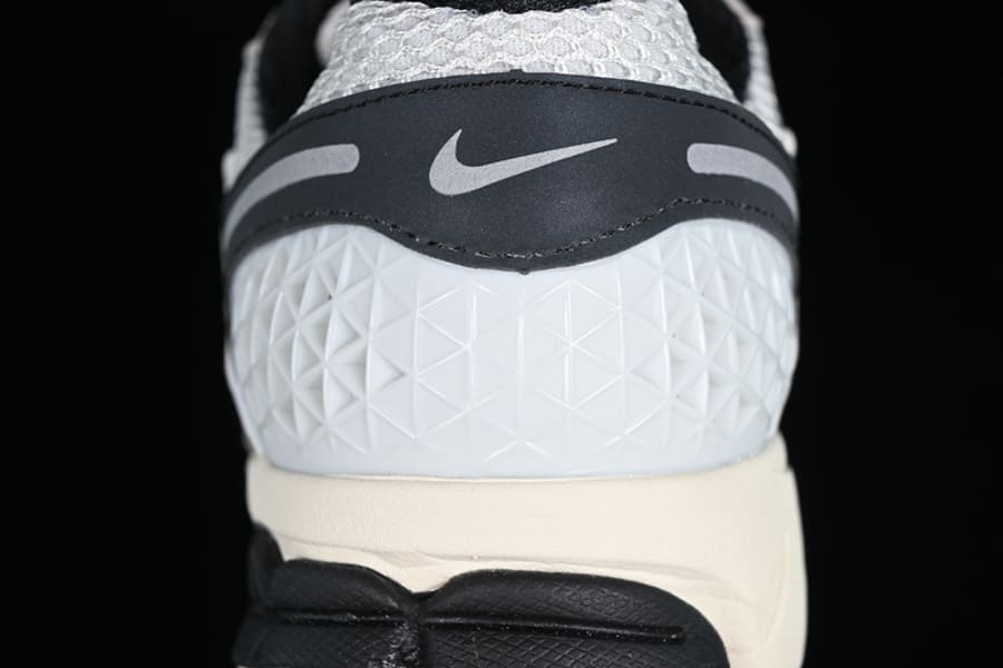 Nike Zoom Vomero 5 Supersonic - HYPER LIST