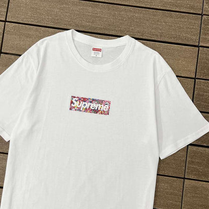Camiseta Supreme x Takashi Murakami - HYPER LIST