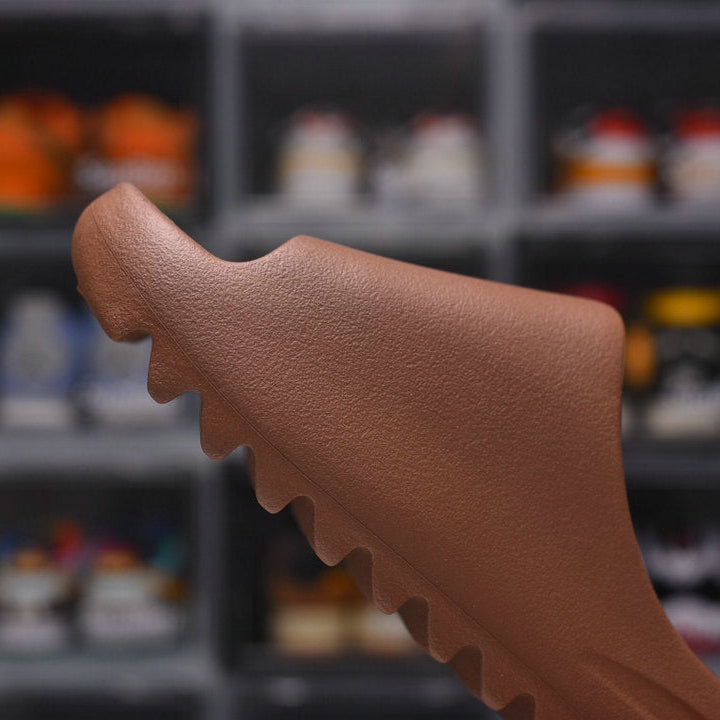 Yeezy Slide Brown