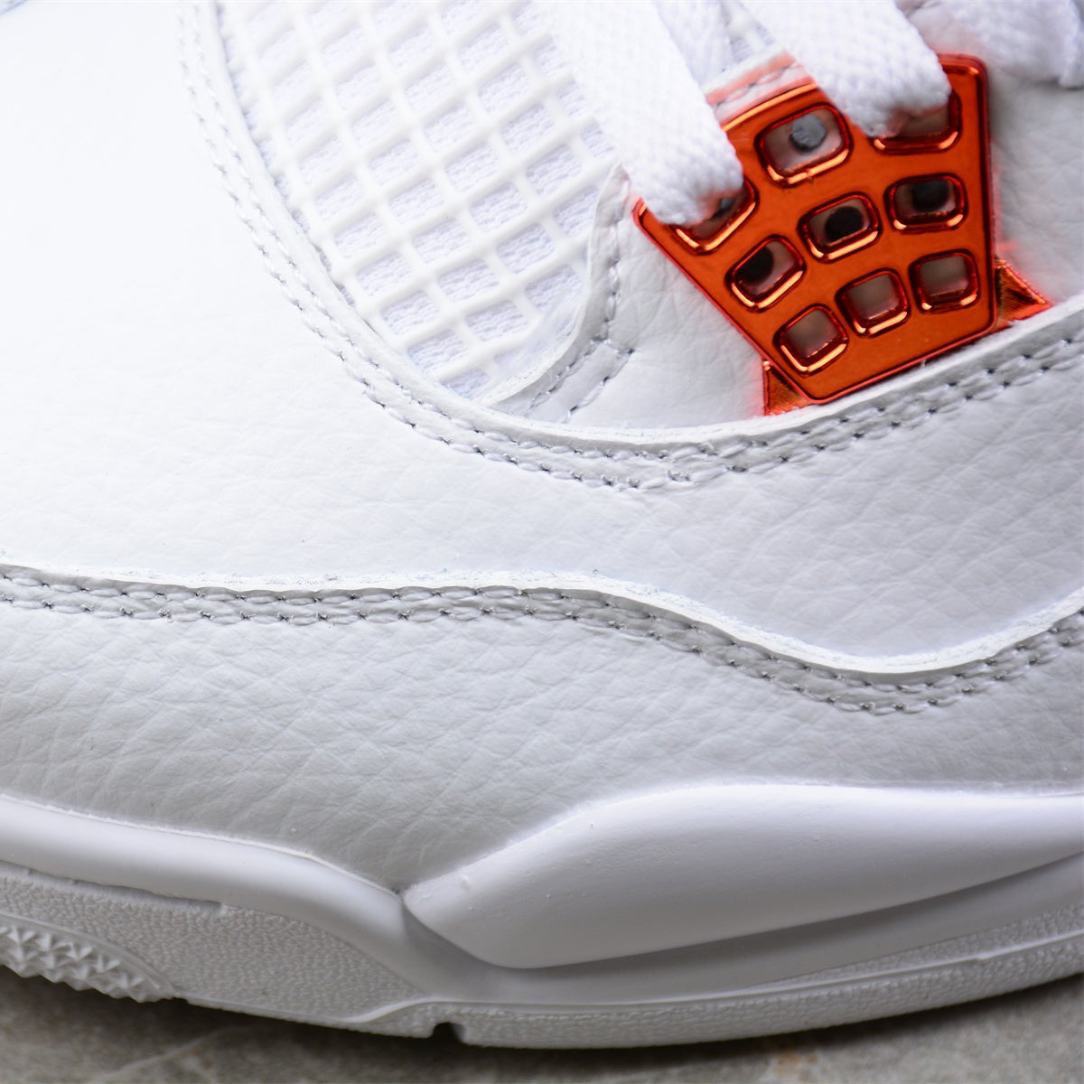 Air Jordan 4 Metallic Red