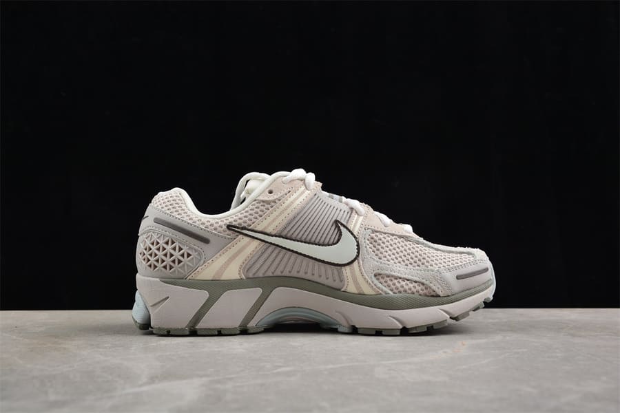 Nike Zoom Vomero 5 Light Orewood Brown - HYPER LIST