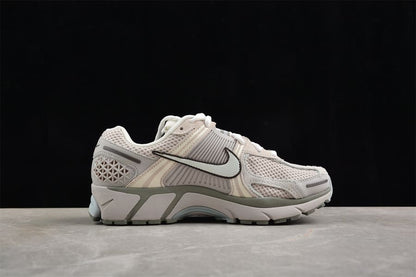 Nike Zoom Vomero 5 Light Orewood Brown - HYPER LIST