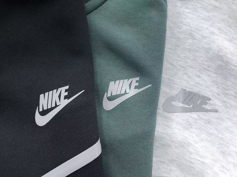 Conjunto Nike Tech Fleece Preto (Reflective) - HYPER LIST