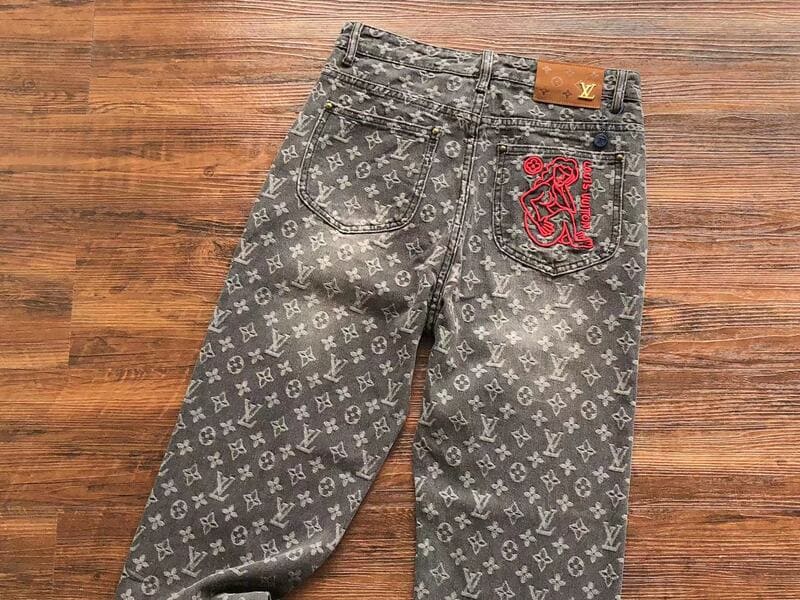Calça Louis Vuitton Distressed Baggy Monogram Jeans - HYPER LIST