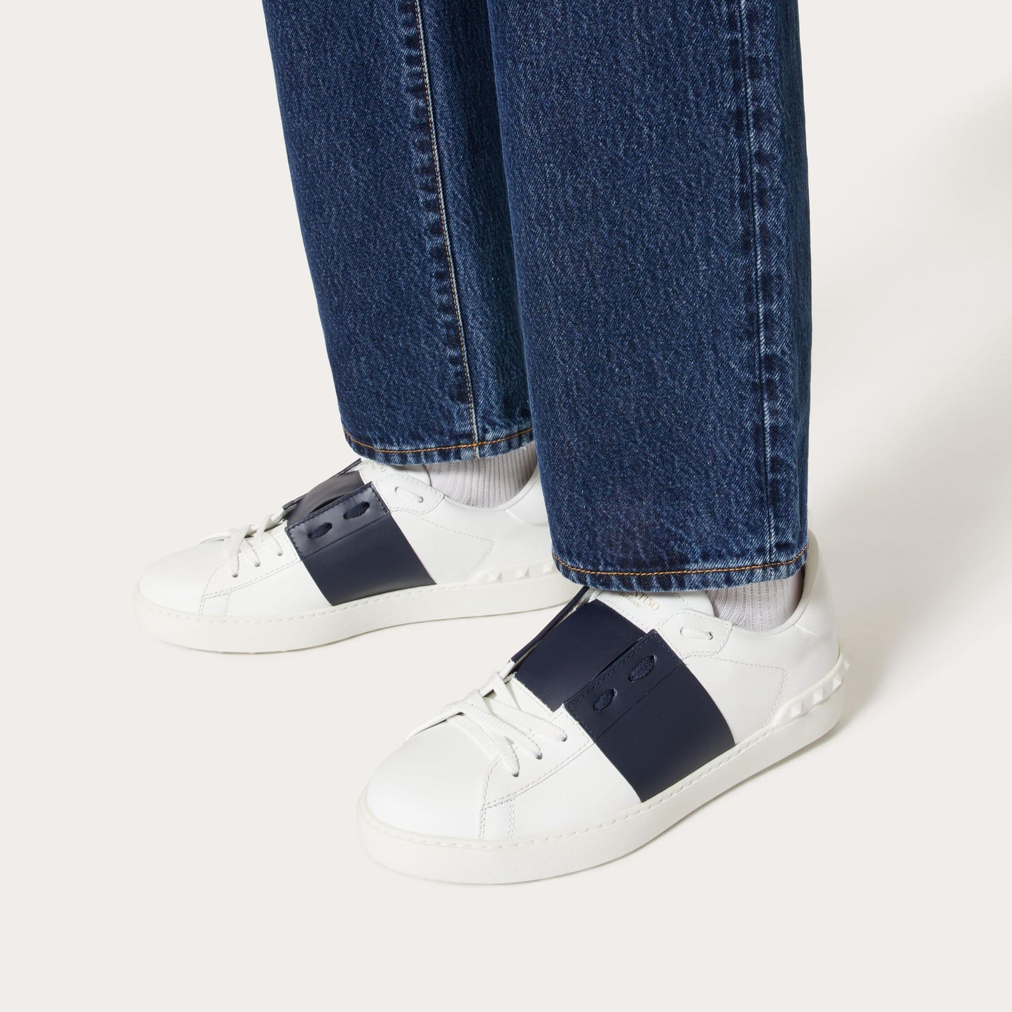 Valentino Calfskin Blue - HYPER LIST