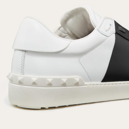 Valentino Calfskin Black - HYPER LIST