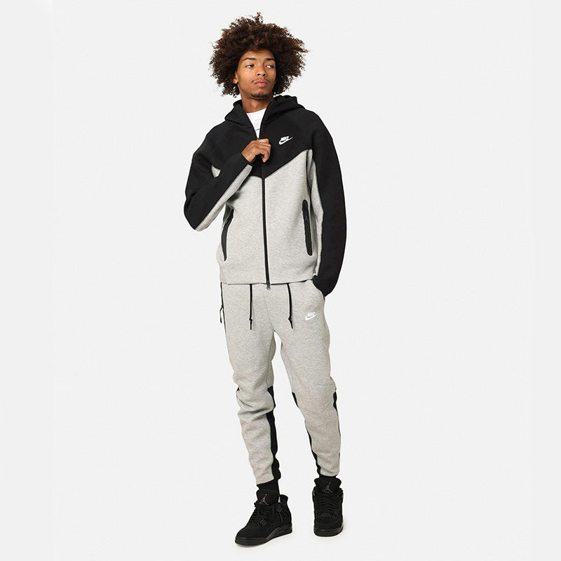 Conjunto Nike Tech Fleece Cinza/Preto 2023 (New Season) - HYPER LIST