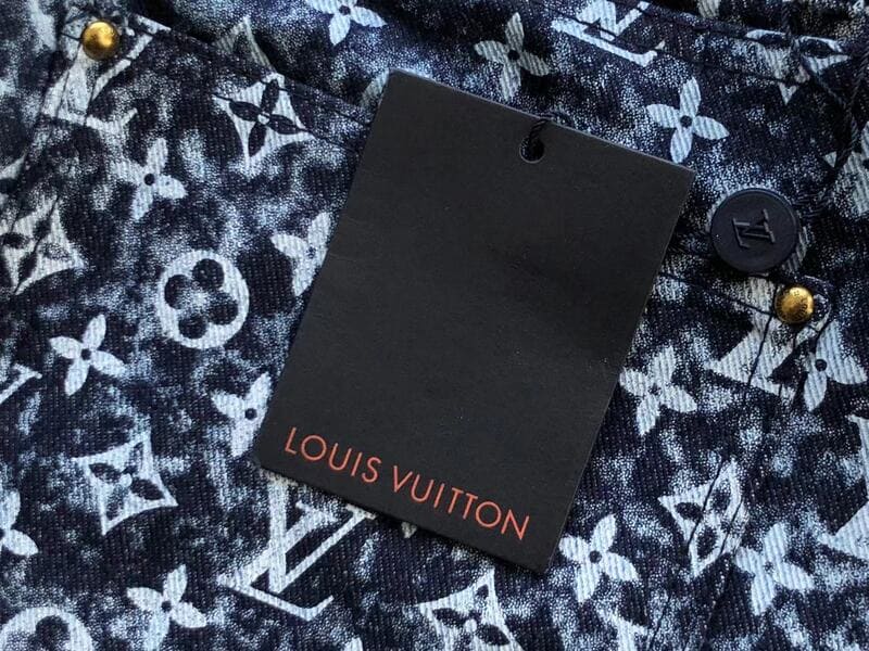 Calça Louis Vuitton Monogram Denim - HYPER LIST
