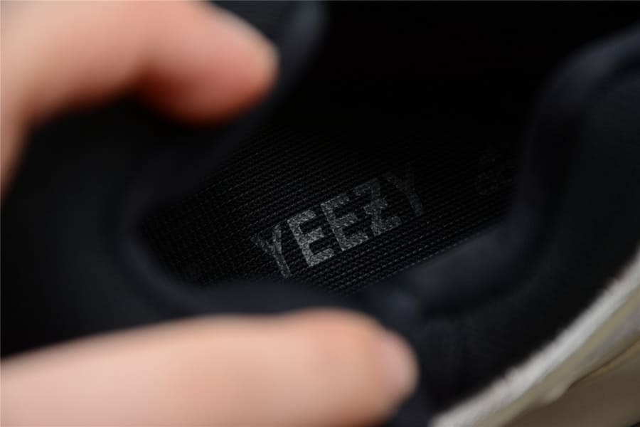 Adidas Yeezy 700 V3 Azael - HYPER LIST