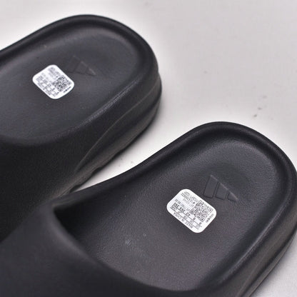 Yeezy Slide Black