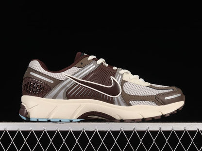 Nike Zoom Vomero 5 Earth Fossil - HYPER LIST