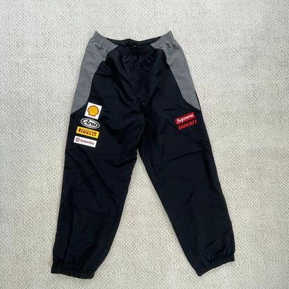 Conjunto Supreme x Ducati - HYPER LIST