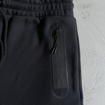 Conjunto Trapstar Irongate T Tech Zip Black - HYPER LIST