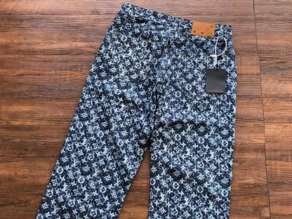 Calça Louis Vuitton Monogram Denim - HYPER LIST