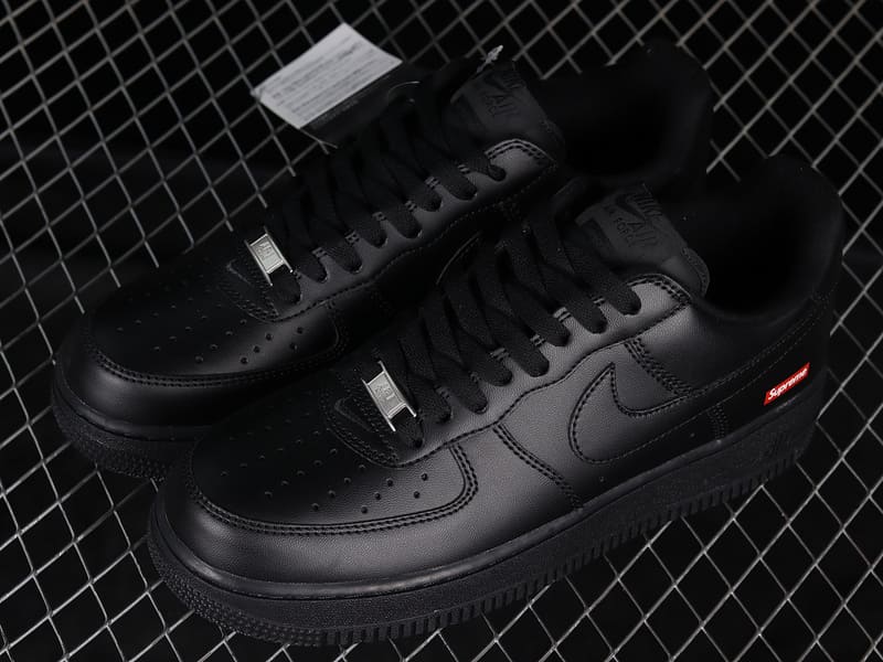 Air Force Supreme Black - HYPER LIST