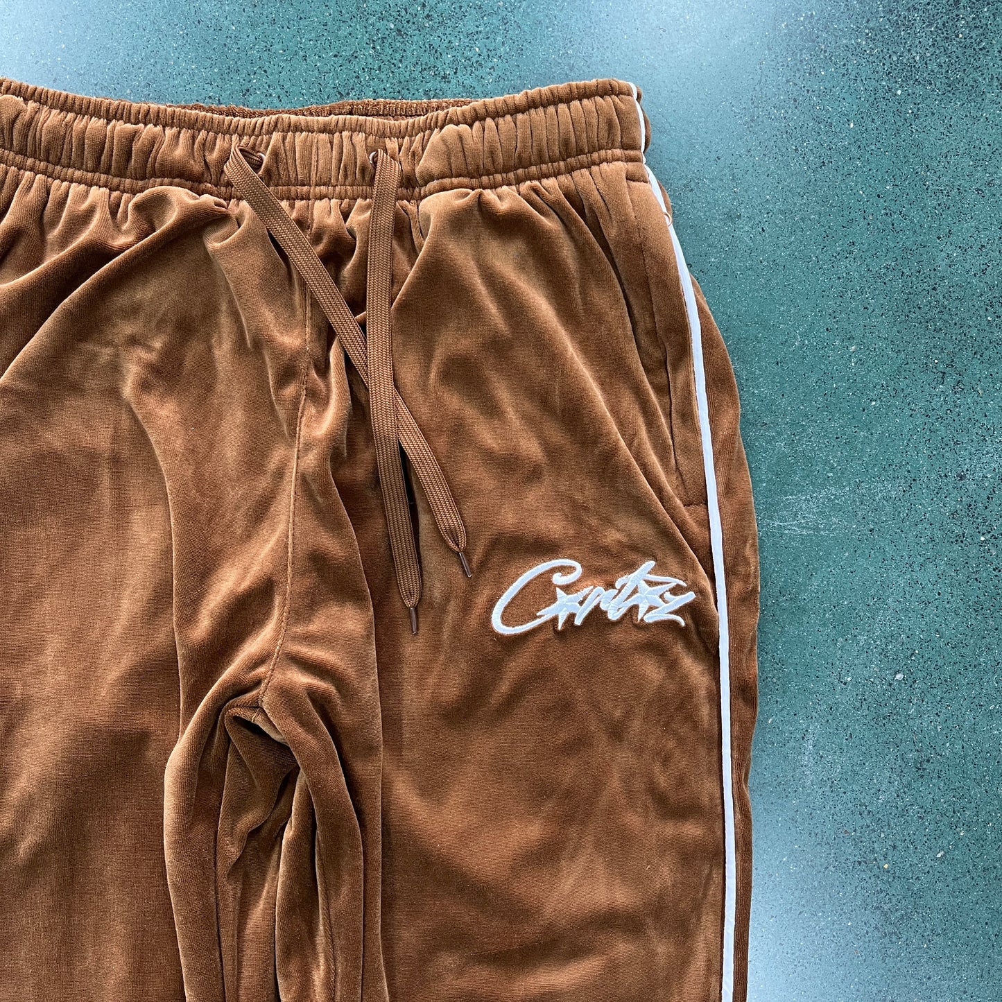 Corteiz Velour Brown Tracksuit