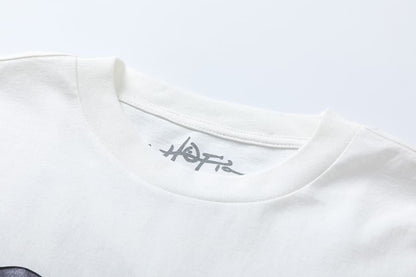 Camiseta Travis Scott x KAWS - HYPER LIST