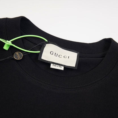 T-shirt Gucci Red Gradient Logo Black GC039