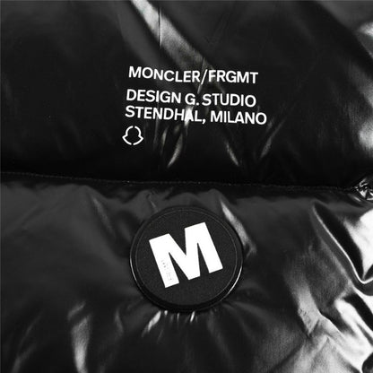 Jacket Puffer Moncler Black with Hood MCL010