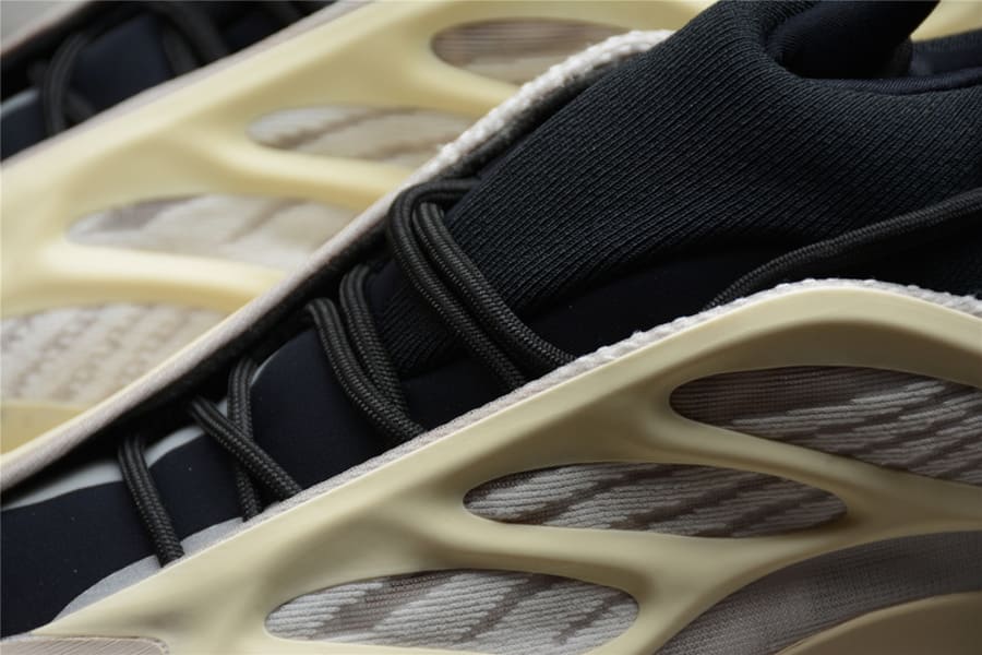 Adidas Yeezy 700 V3 Azael - HYPER LIST
